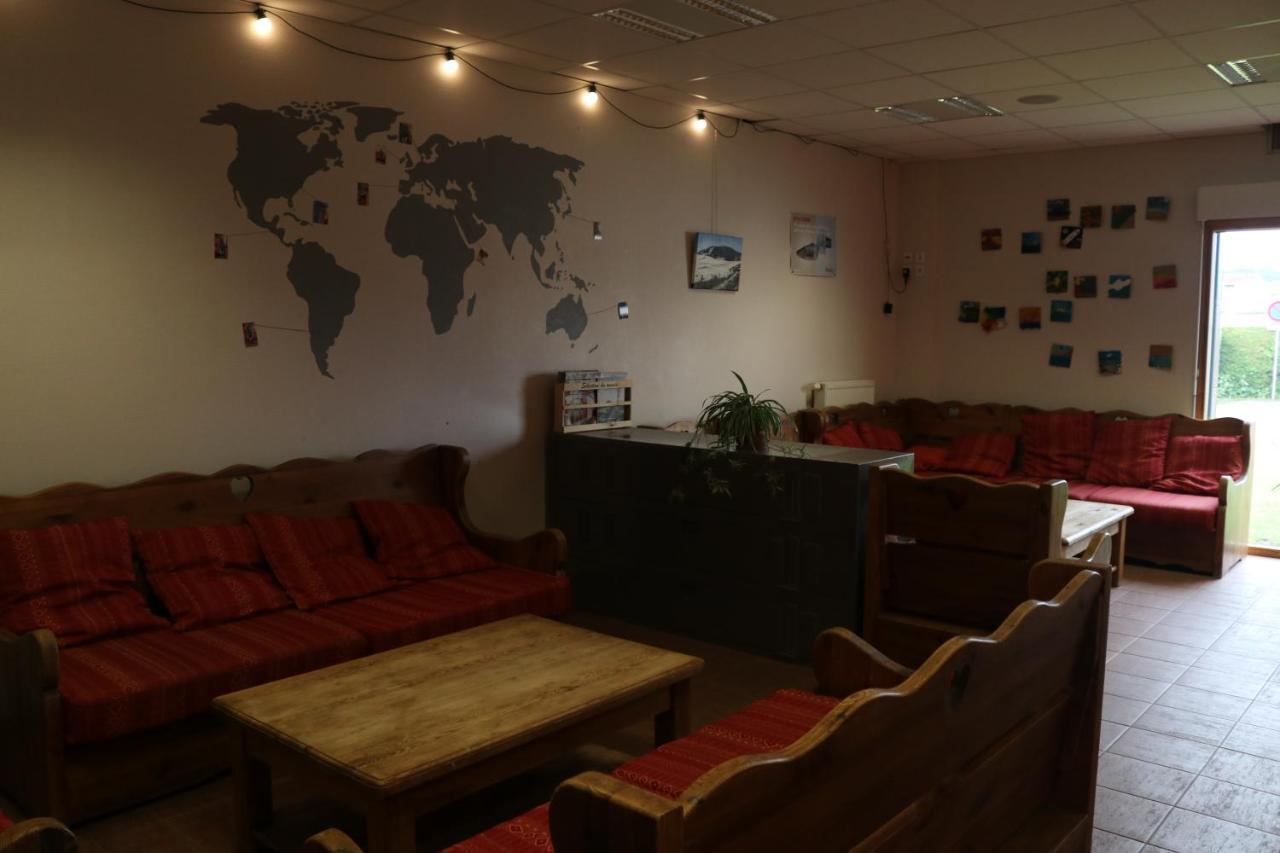 Auberge De Jeunesse Hi Pontarlier Zewnętrze zdjęcie