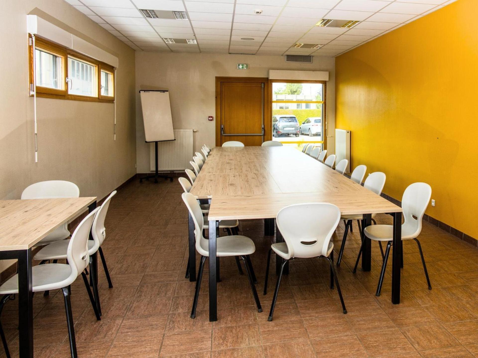 Auberge De Jeunesse Hi Pontarlier Zewnętrze zdjęcie